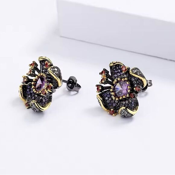 Floral Gemstone Earrings and Ring Set – Luxurious Statement Jewelry - Picture 7 of 13